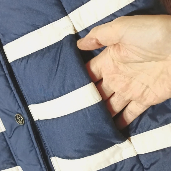 Nautica navy cream stripe thin puffer anchor detail buttons snap closure S - Picture 3 of 7